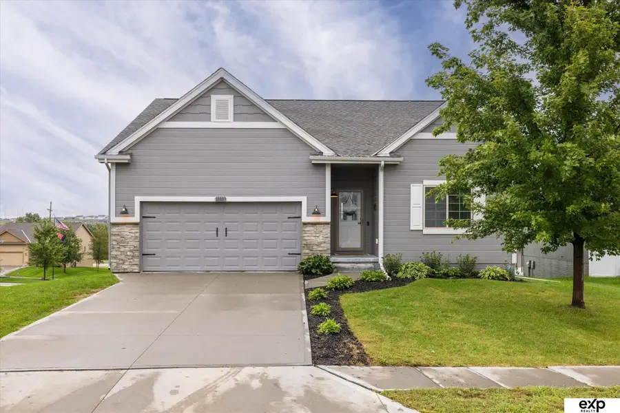 18803 Greenleaf Street, Omaha, NE 68136 - #2