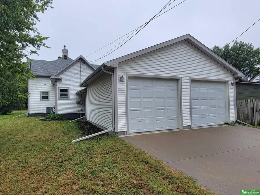 715 N Beaver Avenue, York, NE 68467 - #2