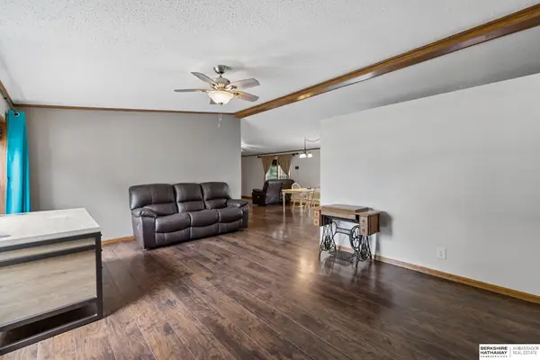 110 5th Street, Greenwood, NE 68366
