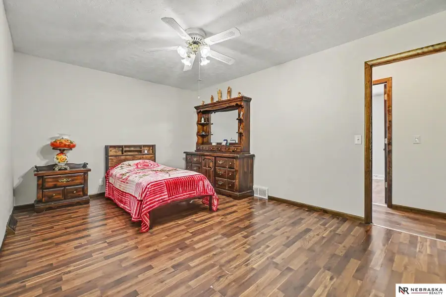 5204 Gertrude Street, Bellevue, NE 68157 - #2