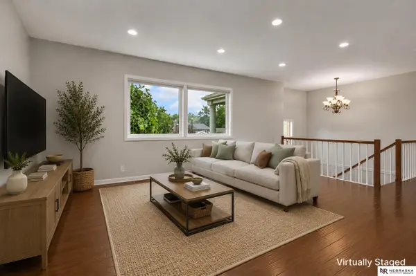 1818 Devoe Drive, Lincoln, NE 68506