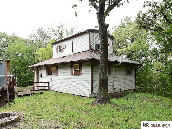 15315 Hill Drive, Louisville, NE 68037