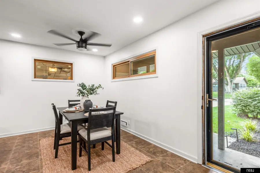 2815 S 102nd Street, Omaha, NE 68124 - #3