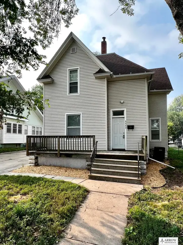 3245 S Street, Lincoln, NE 68503