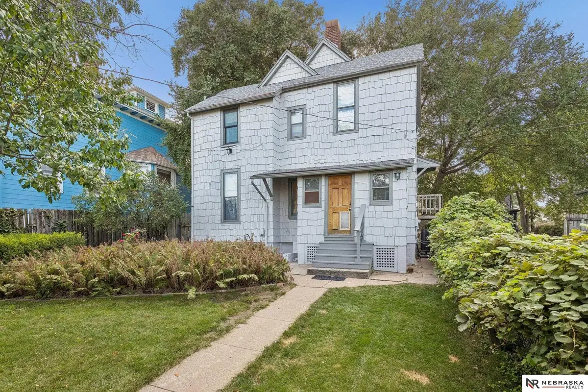 1019 S 30th Avenue, Omaha, NE 68105 - #1