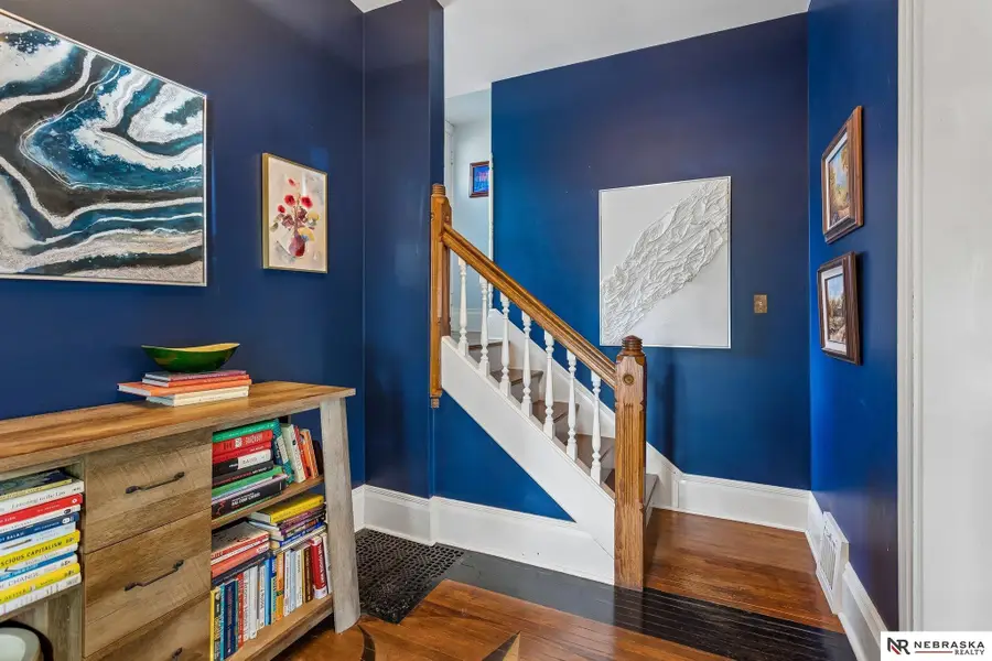 1019 S 30th Avenue, Omaha, NE 68105 - #3