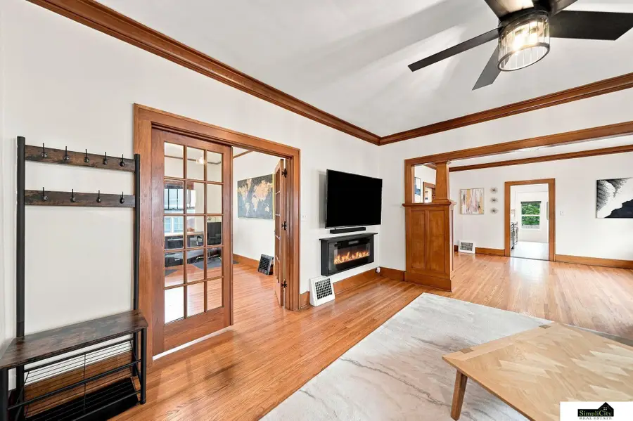 634 Washington Street, Lincoln, NE 68502 - #3