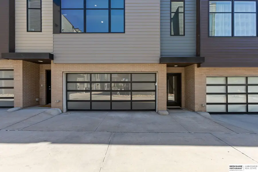 1007 Johnston Plaza, Omaha, NE 68108 - #2