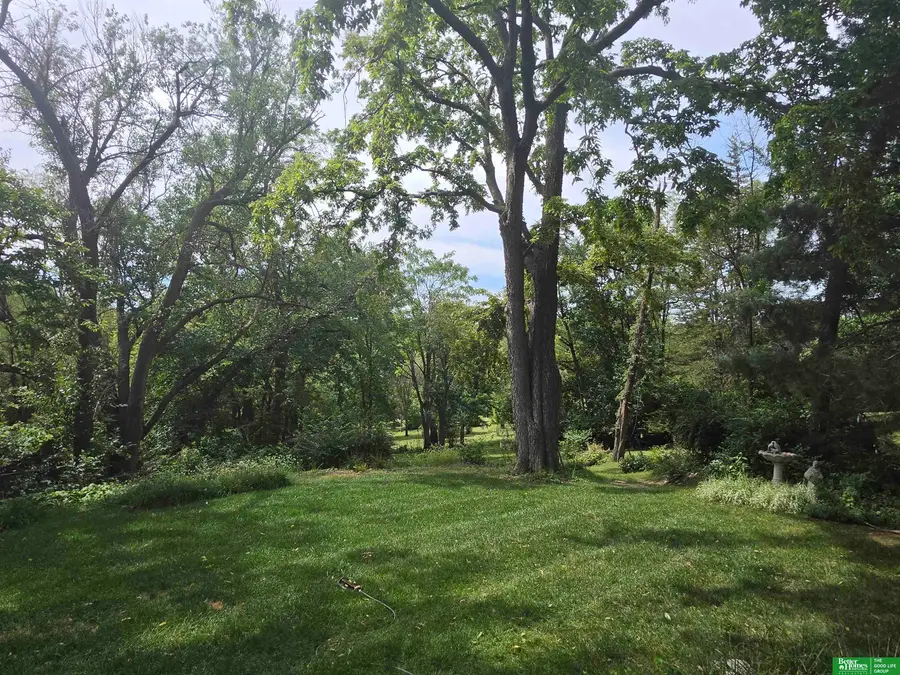9736 Florence Heights Boulevard, Omaha, NE 68112 - #2