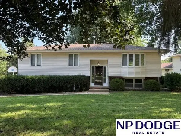 1417 N 95 Avenue, Omaha, NE 68114
