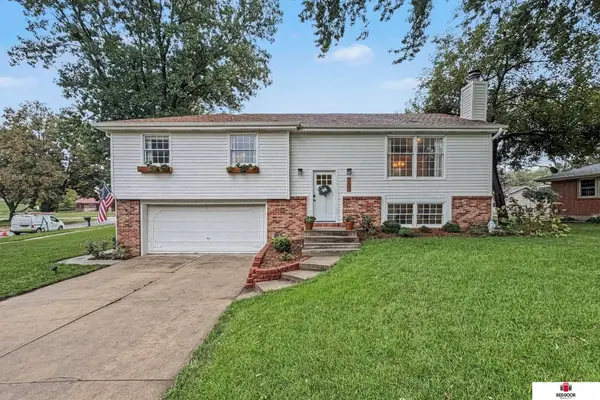 510 Leavitt Lane, Lincoln, NE 68510