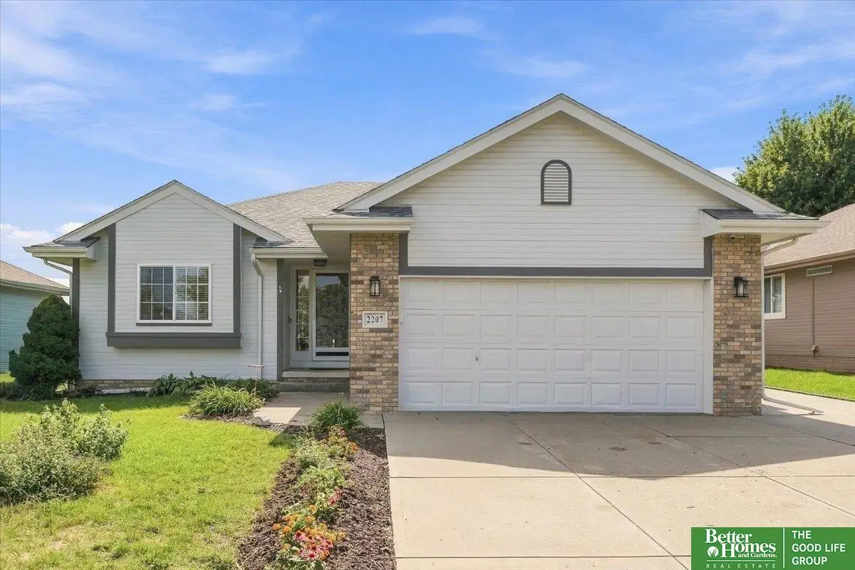 2207 Aberdeen Drive, Papillion, NE 68046 - #1