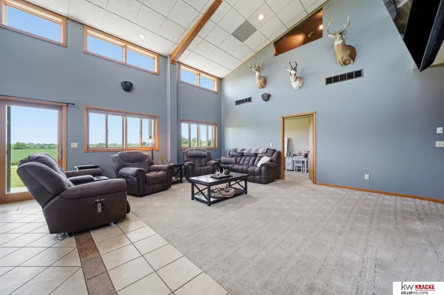 602 W 2nd Street #Option 2, Blue Springs, NE 68318 - #2