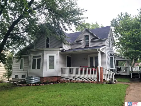 702 N 5th Street, Seward, NE 68434
