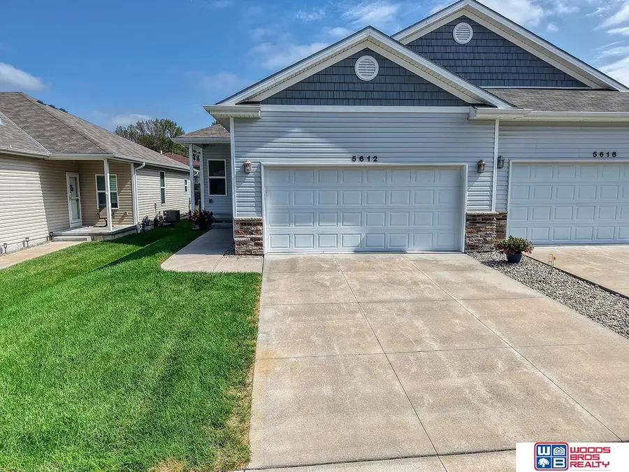 5612 Barrington Circle, Lincoln, NE 68516 - #2