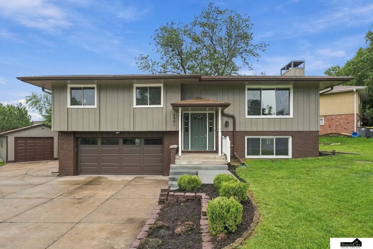 2501 Jameson N, Lincoln, NE 68512 - #1