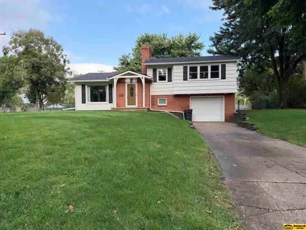 1500 S 4th Avenue, Beatrice, NE 68310