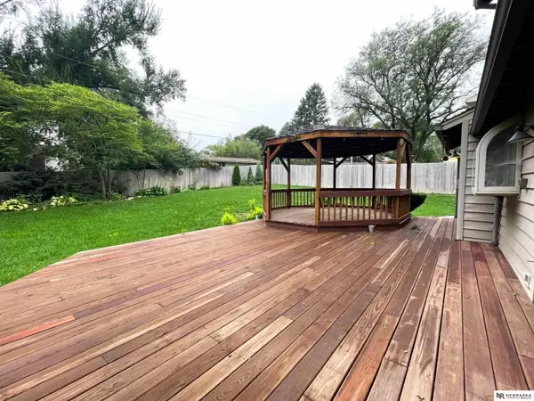 12837 Jackson Street, Omaha, NE 68154