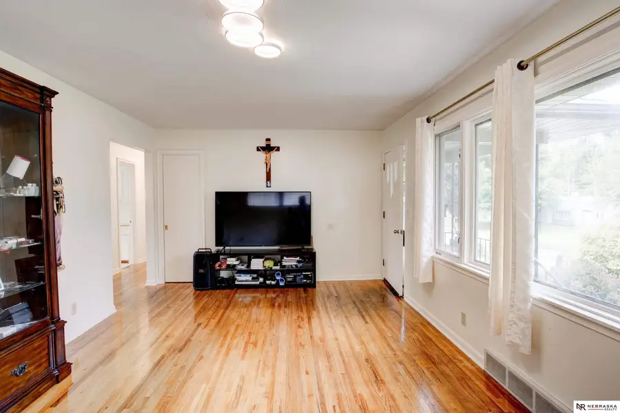 6759 Lafayette Avenue, Omaha, NE 68132 - #2