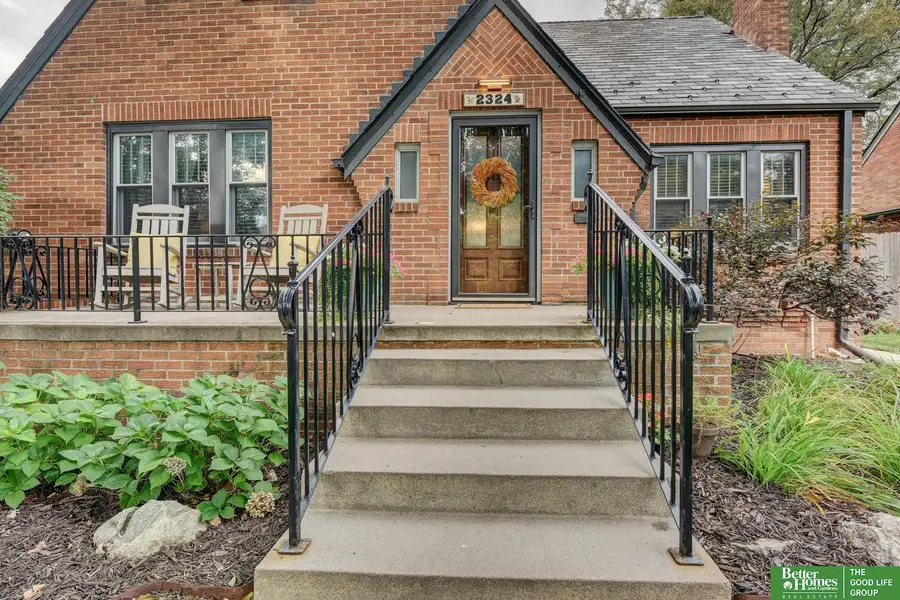 2324 N 52nd Street, Omaha, NE 68104 - #3
