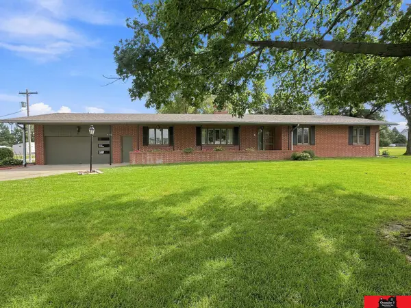 208 Oak Street, Snyder, NE 68664-0157