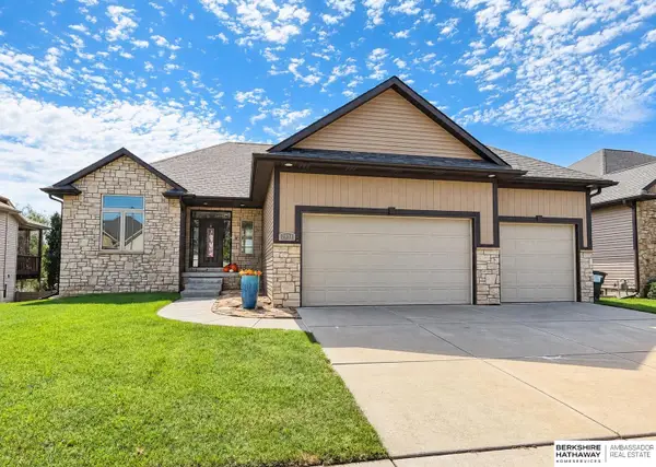 2831 Shadowbrook Drive, Lincoln, NE 68516