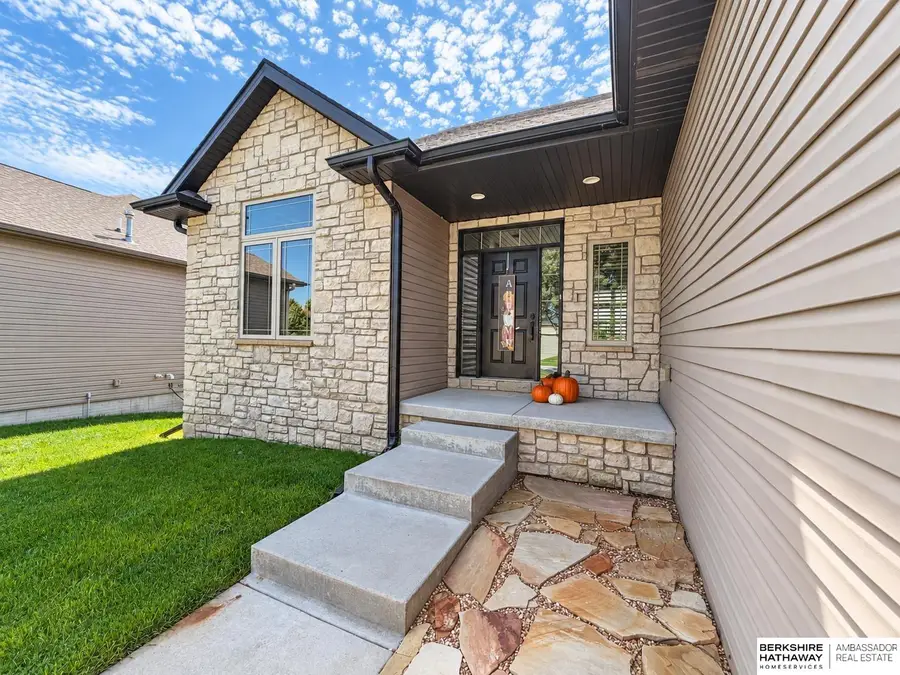 2831 Shadowbrook Drive, Lincoln, NE 68516 - #2