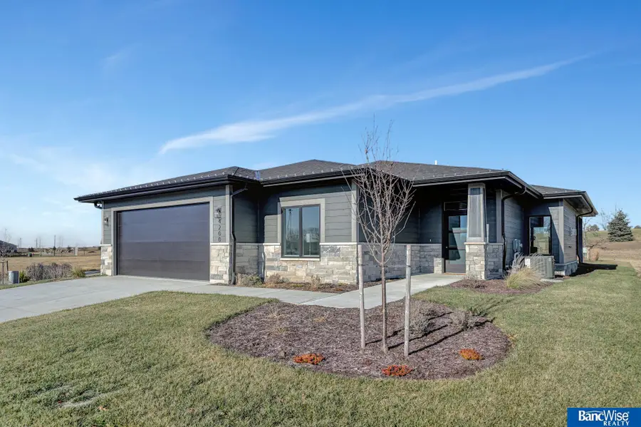 4200 Bluebell Court, Lincoln, NE 68516 - #3