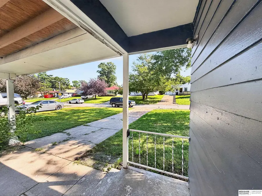 4402 N 53rd Street, Omaha, NE 68104 - #2
