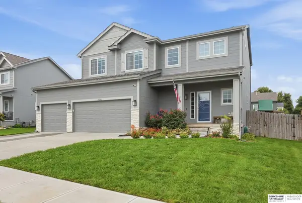 2016 Hummingbird Drive, Bellevue, NE 68123