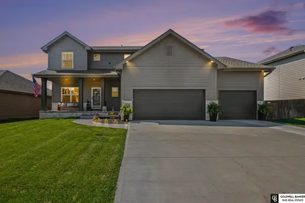 13710 S 54 Street, Papillion, NE 68133