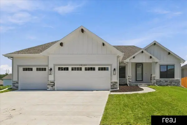 12103 S 44 Street, Bellevue, NE 68123