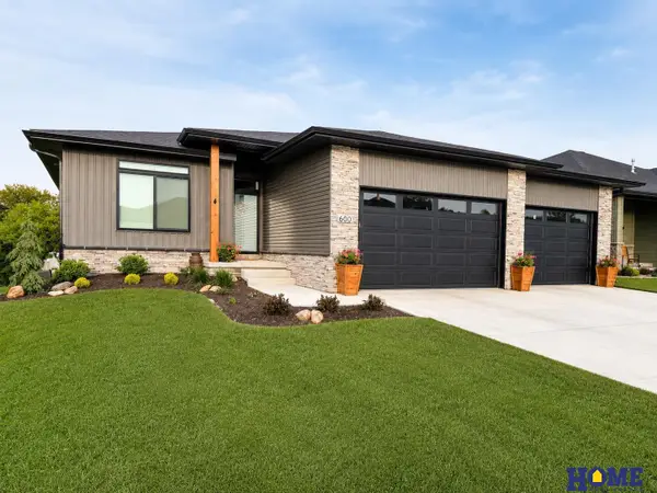 600 Eloise Avenue, Lincoln, NE 68520