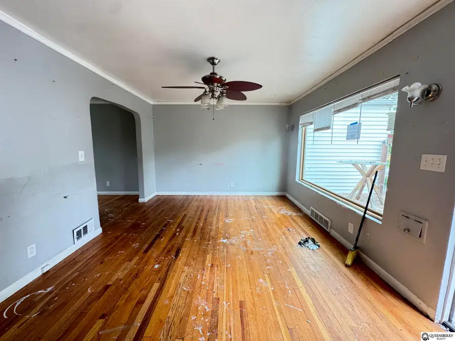 6530 N 35th Street, Omaha, NE 68112 - #3