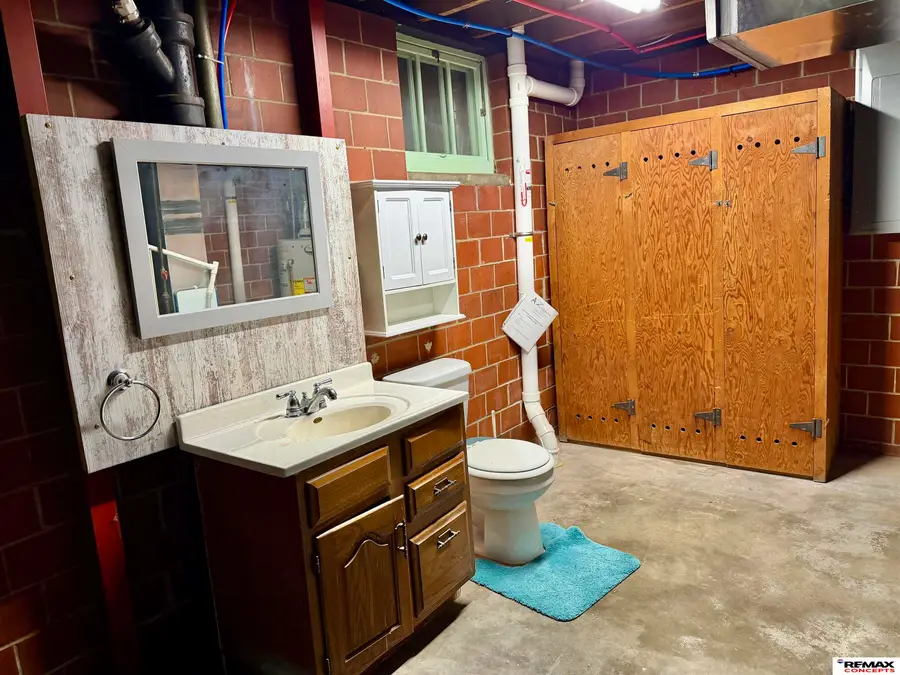 3825 J Street, Lincoln, NE 68510 - #2