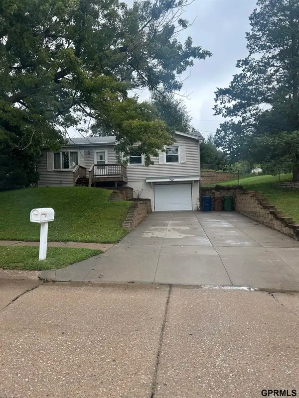 505 Nob Hill Terrace, Bellevue, NE 68005