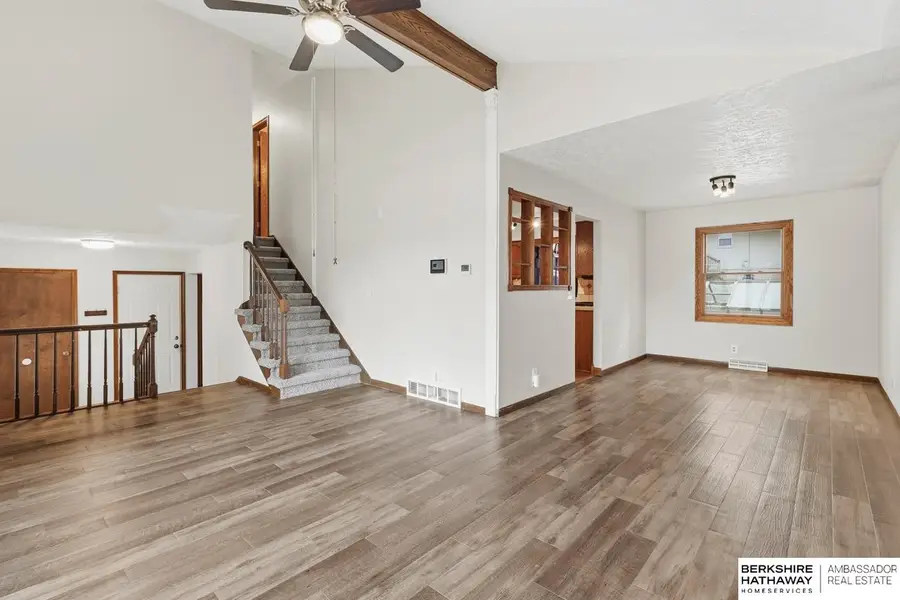 911 Buckboard Boulevard, Papillion, NE 68046 - #2