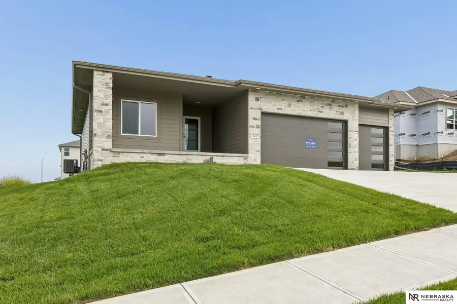 17118 Cora Street, Bennington, NE 68007 - #2