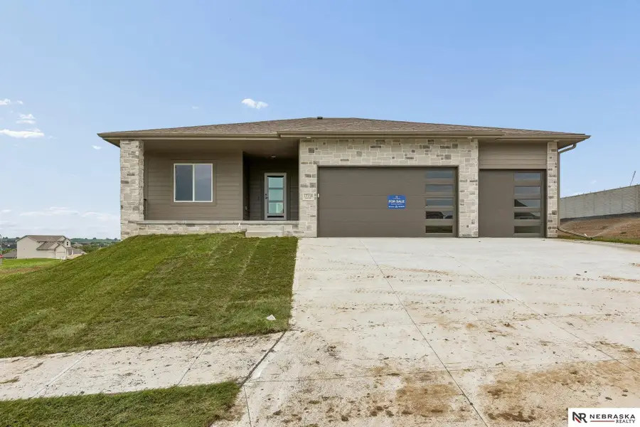 17118 Cora Street, Bennington, NE 68007 - #3