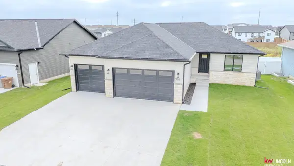 935 W Santa Clara Street, Lincoln, NE 68523