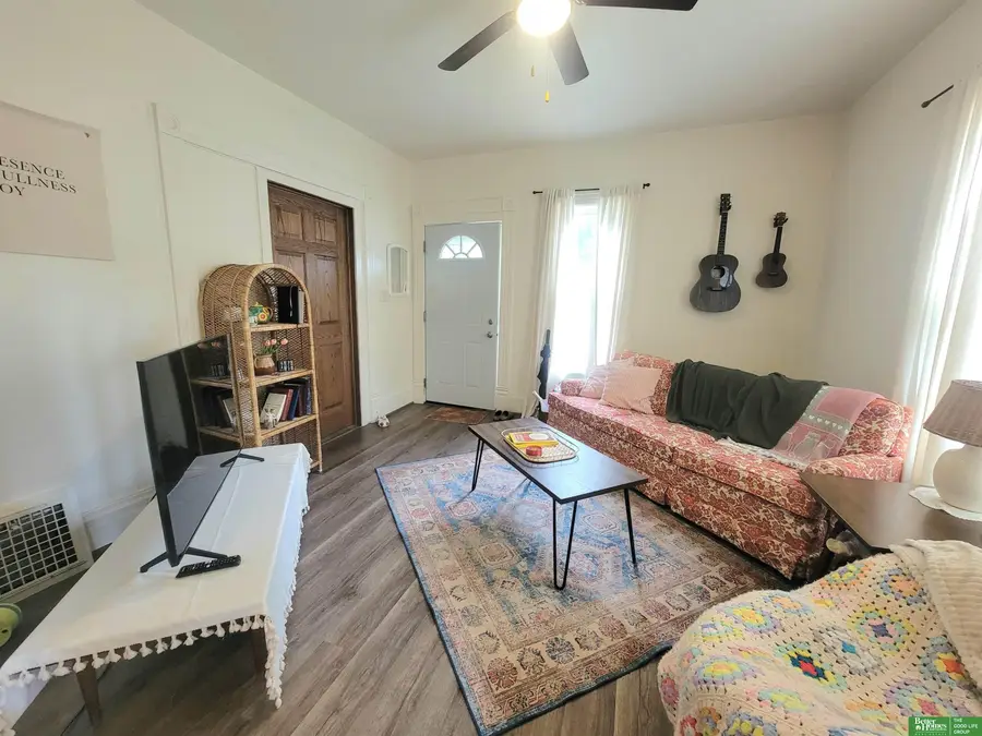 623 N East Avenue, York, NE 68467 - #3
