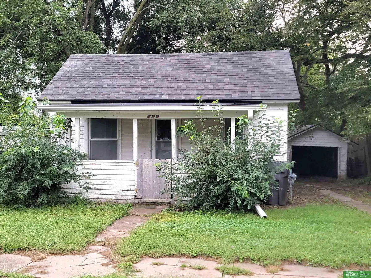 232 E 16th Street, York, NE 68467 - #1