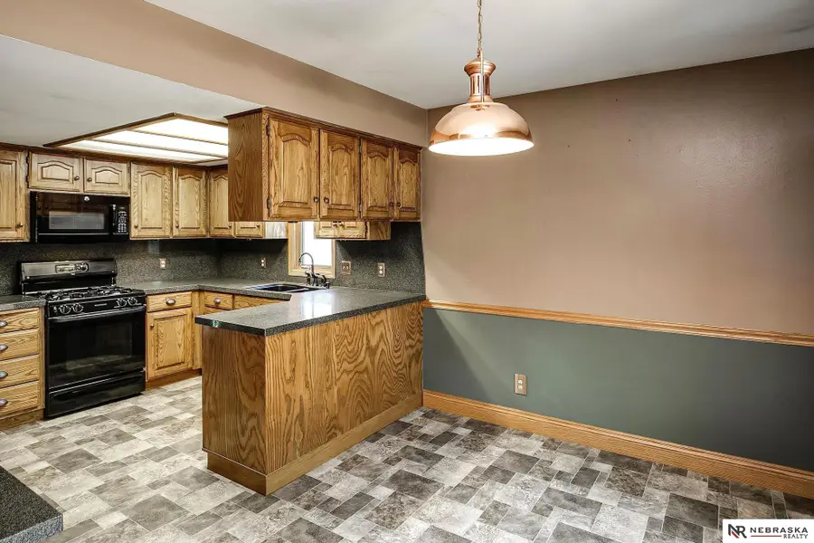 205 N 159 Circle, Omaha, NE 68118 - #3