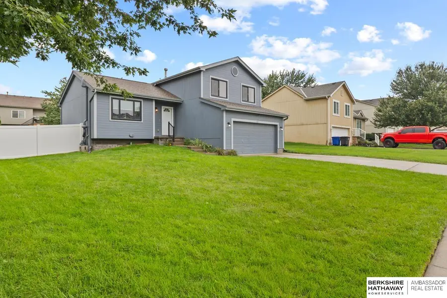 815 Clearwater Drive, Papillion, NE 68046 - #3