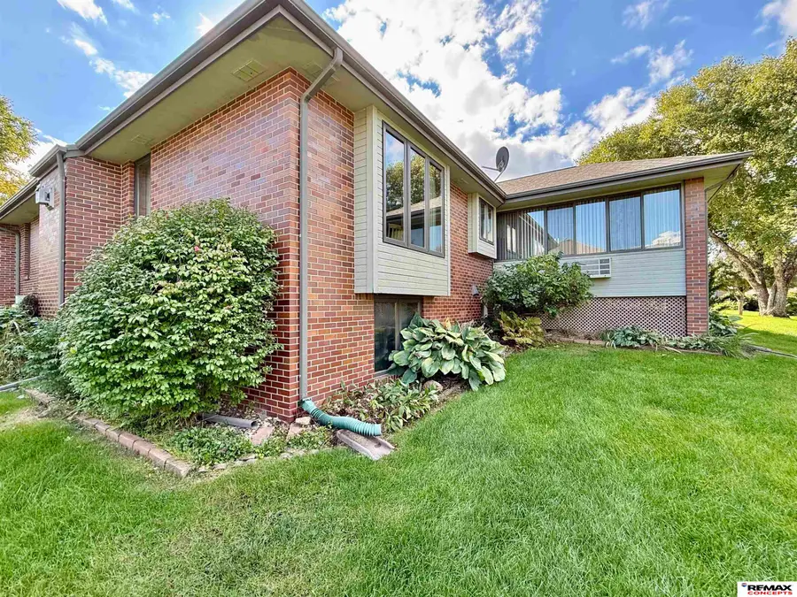 7100 Beaver Creek Lane, Lincoln, NE 68516 - #3