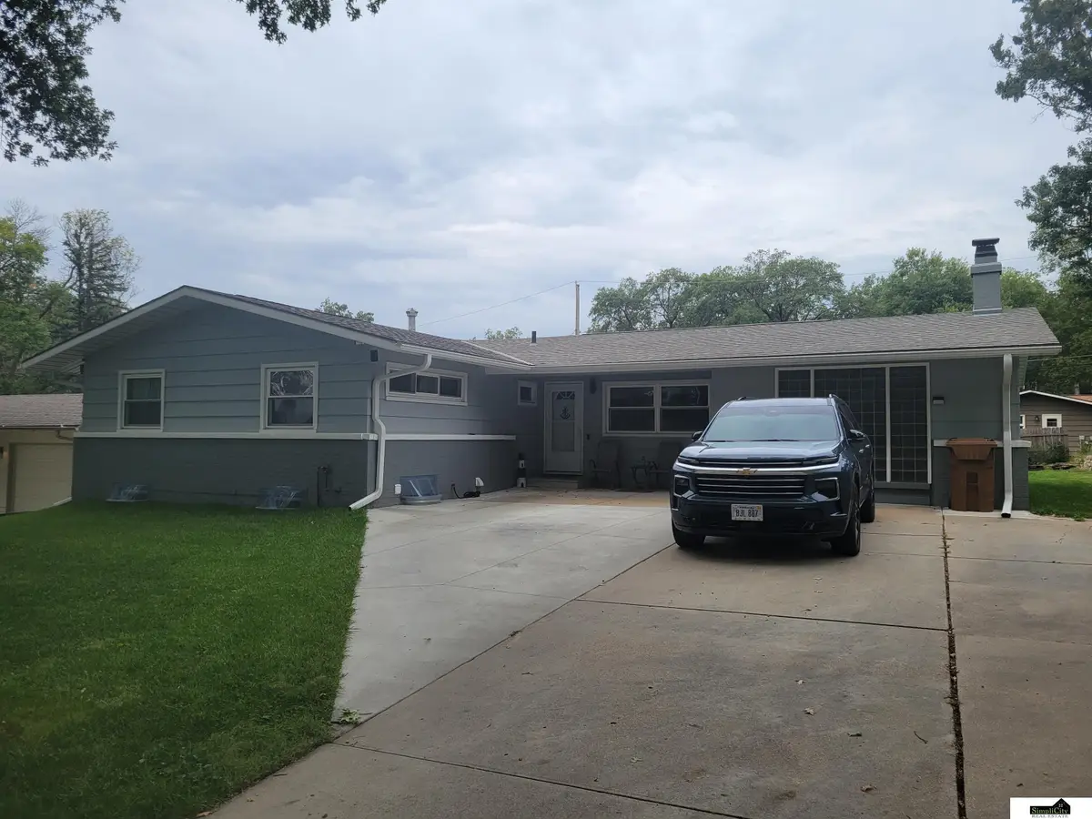 623 Lyncrest Drive, Lincoln, NE 68510 - #1