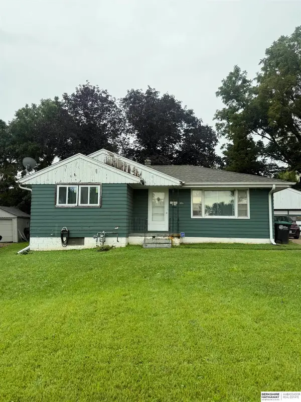 4419 Jaynes Street, Omaha, NE 68111