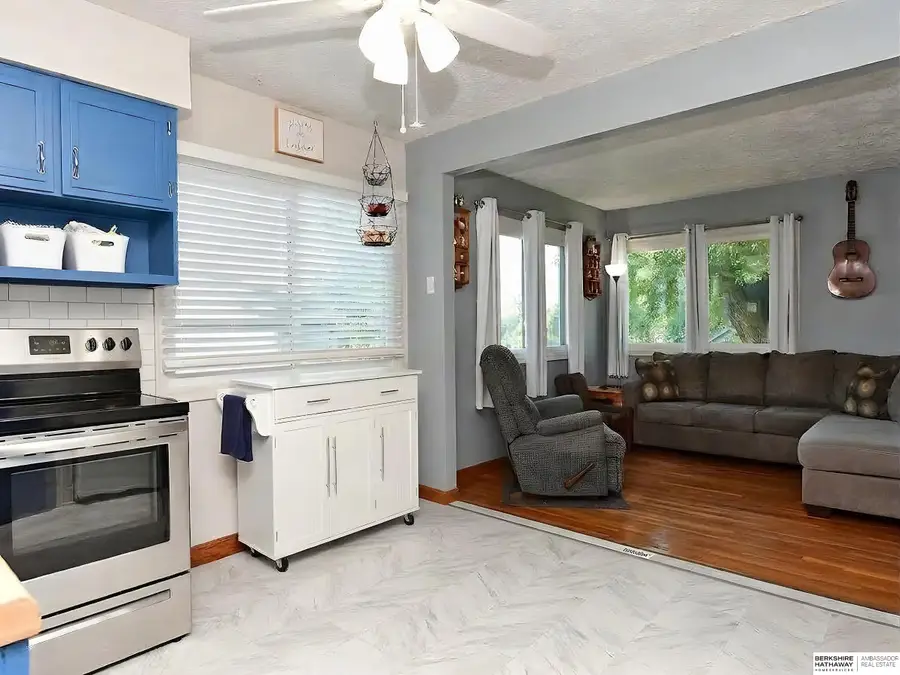 5909 Spaulding Street, Omaha, NE 68104 - #2