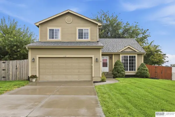 1707 Eastview Drive, Papillion, NE 68046