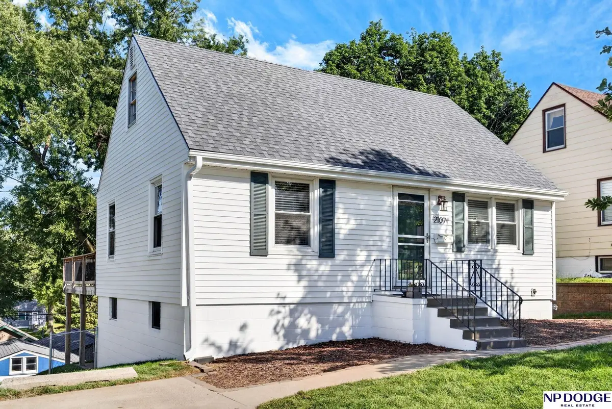 2107 S 49th Avenue, Omaha, NE 68106 - #1